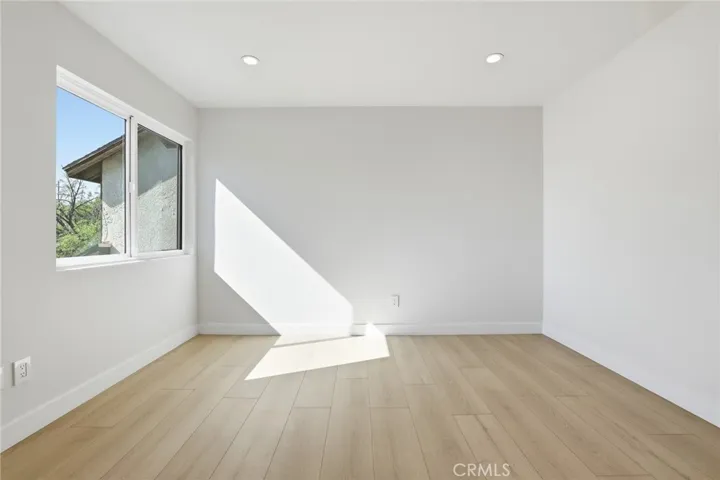 10526 Balcom St, Granada Hills, California 91344