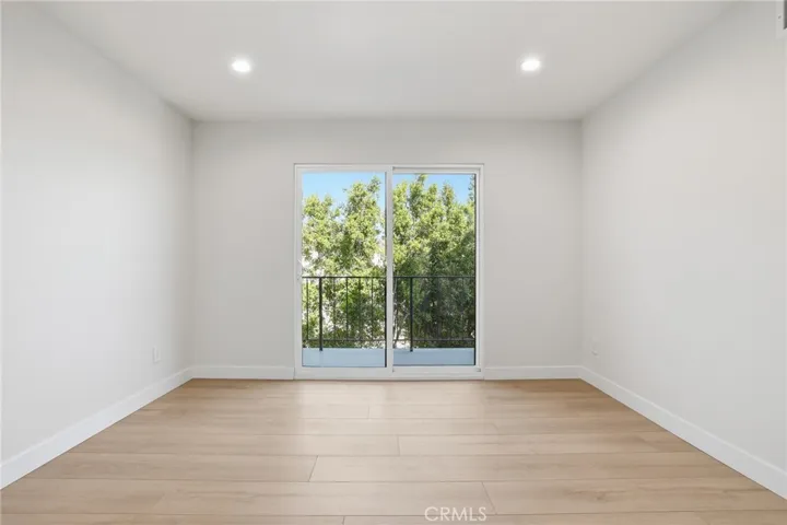 10526 Balcom St, Granada Hills, California 91344