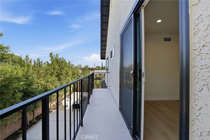 10526 Balcom St, Granada Hills, California 91344