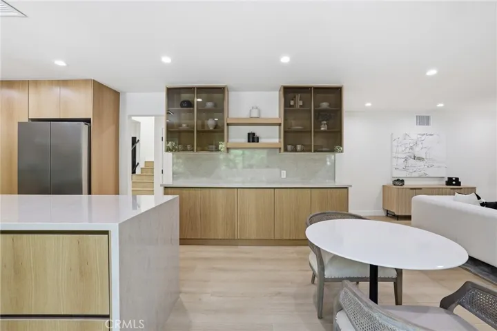 10526 Balcom St, Granada Hills, California 91344