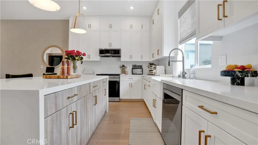 7240 Alchemy Circle, Huntington Beach, California 92647