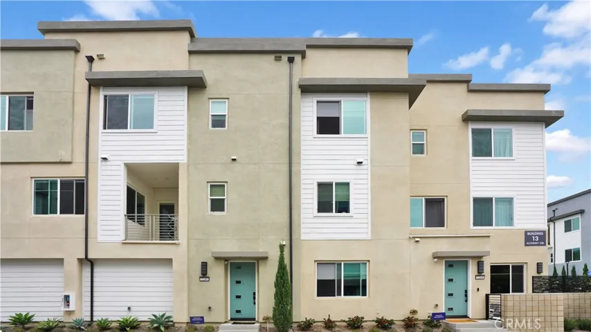 7240 Alchemy Circle, Huntington Beach, California 92647