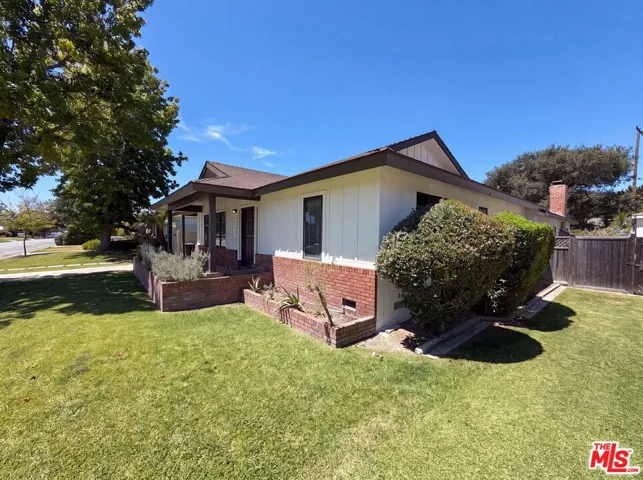 4421 Stanbridge Avenue, Long Beach, California 90808