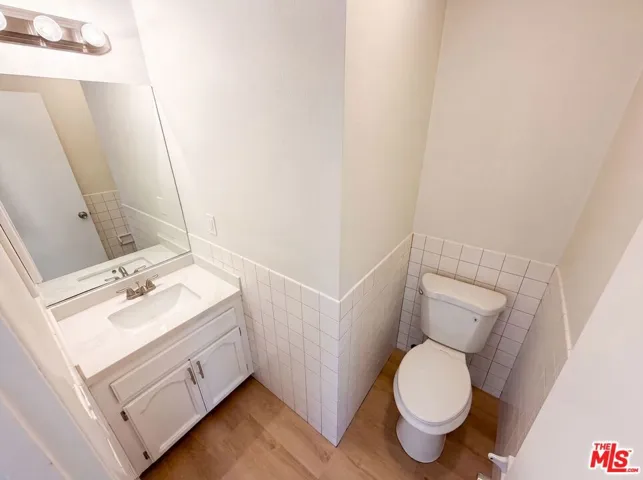 4421 Stanbridge Avenue, Long Beach, California 90808