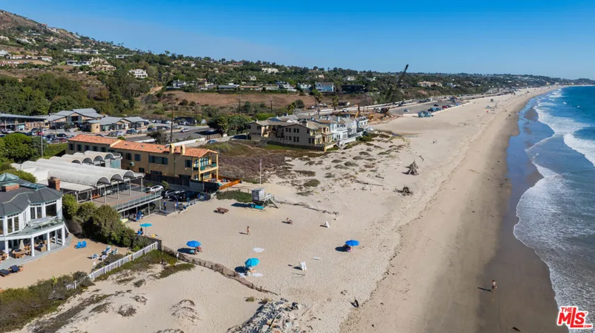 30601 Sicomoro Drive, Malibu, California 90265