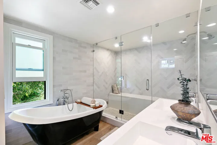 30601 Sicomoro Drive, Malibu, California 90265