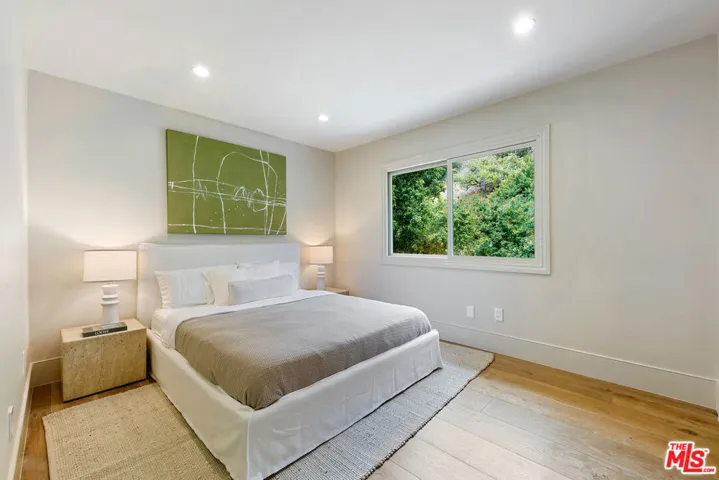 30601 Sicomoro Drive, Malibu, California 90265