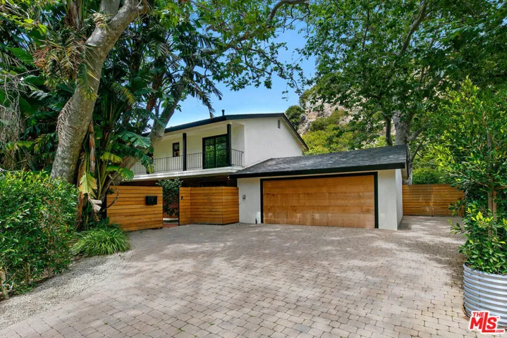 30601 Sicomoro Drive, Malibu, California 90265