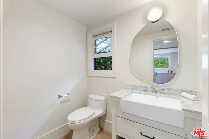 30601 Sicomoro Drive, Malibu, California 90265