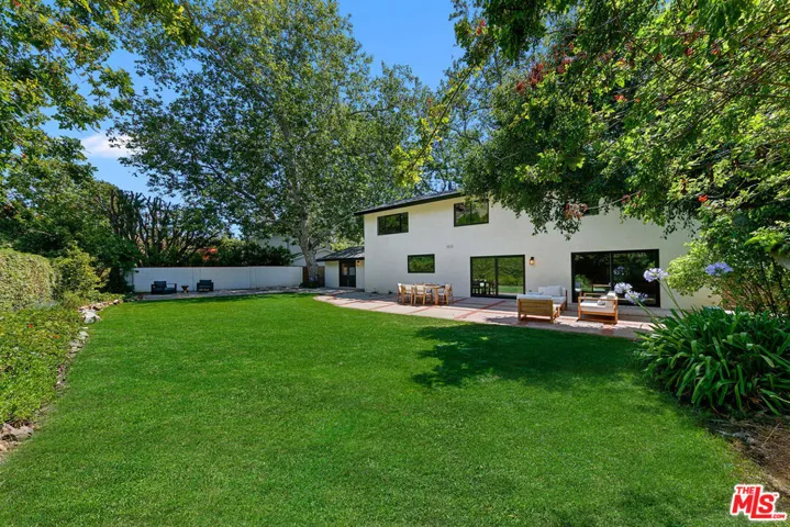 30601 Sicomoro Drive, Malibu, California 90265