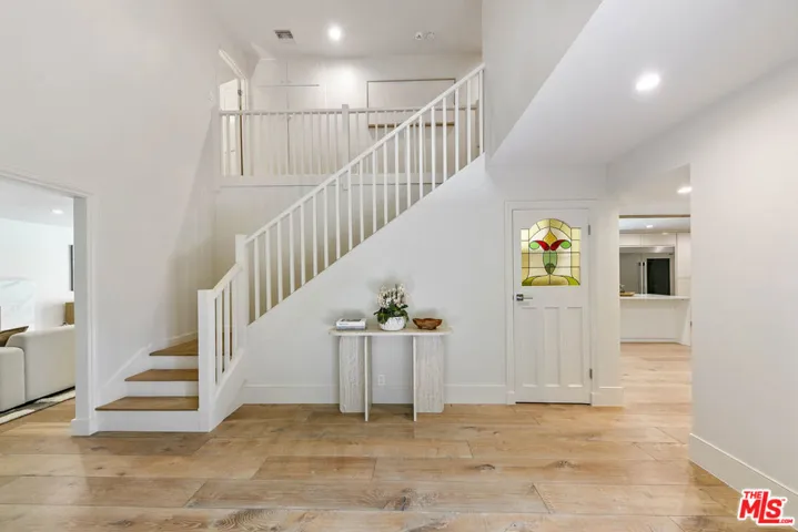 30601 Sicomoro Drive, Malibu, California 90265