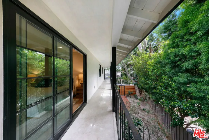 30601 Sicomoro Drive, Malibu, California 90265