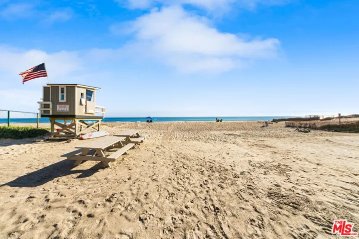 30601 Sicomoro Drive, Malibu, California 90265