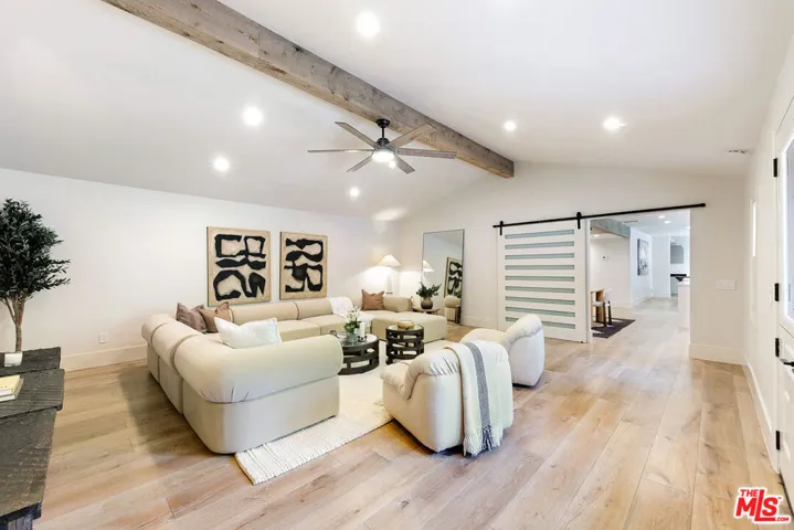 30601 Sicomoro Drive, Malibu, California 90265