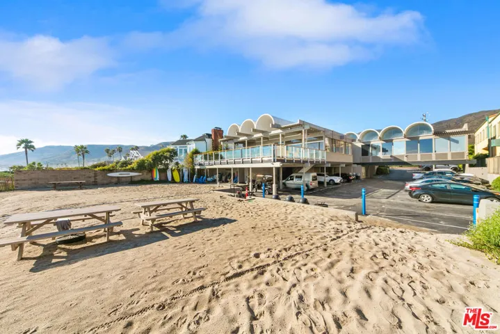 30601 Sicomoro Drive, Malibu, California 90265