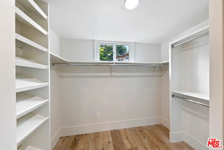 30601 Sicomoro Drive, Malibu, California 90265