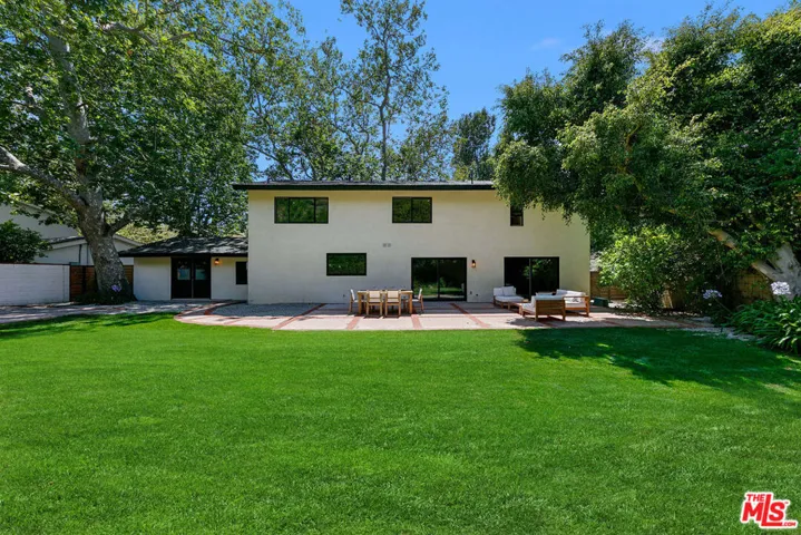 30601 Sicomoro Drive, Malibu, California 90265
