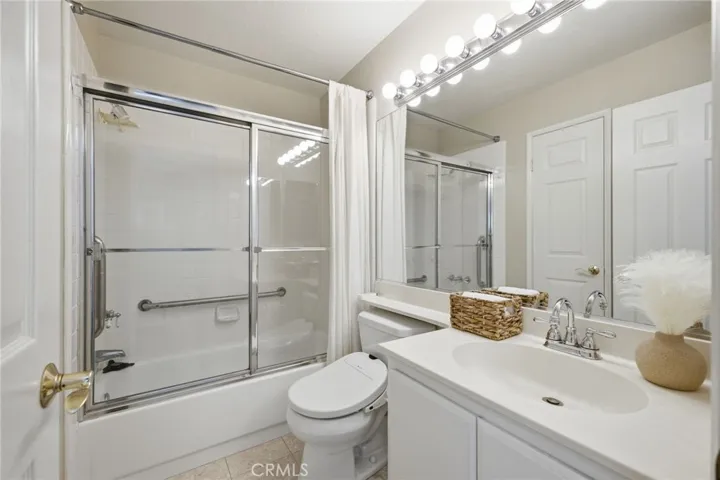 4 Del Italia, Irvine, California 92614