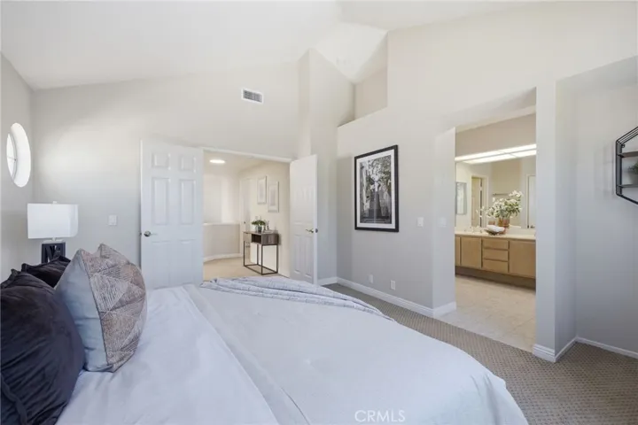 4 Del Italia, Irvine, California 92614