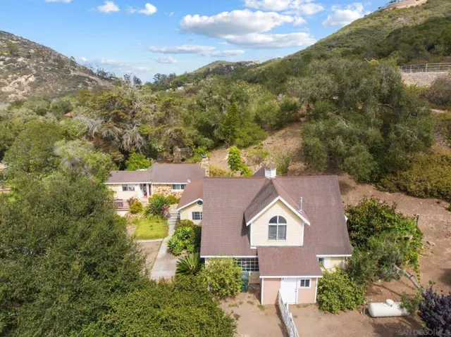 8952 Detwiler Rd, Escondido, California 92029