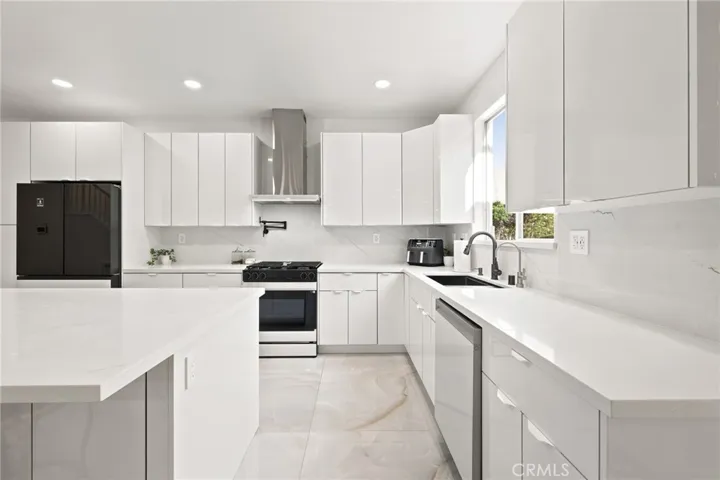 40301 Nido Court, Palmdale, California 93551