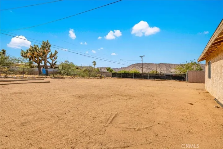 7590 Cibola Trail, Yucca Valley, California 92284