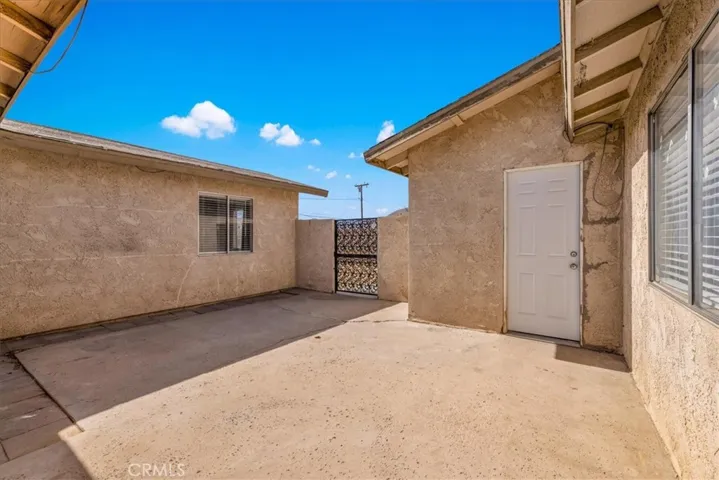 7590 Cibola Trail, Yucca Valley, California 92284