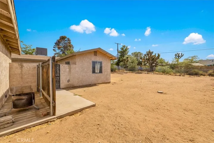 7590 Cibola Trail, Yucca Valley, California 92284