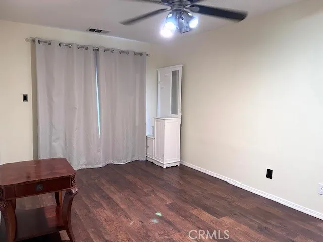 Second unit living room