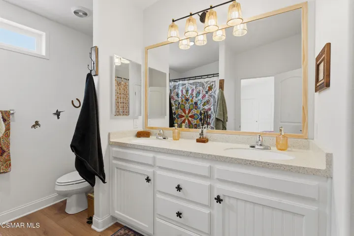 Primary En Suite Bathroom