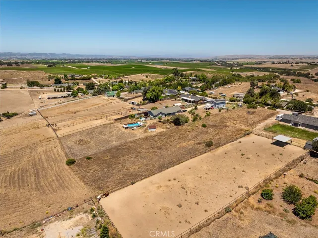 8290 Plane View Place, Paso Robles, California 93446