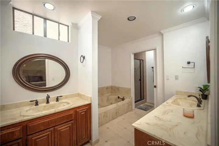 24420 Victory, West Hills, California 91367