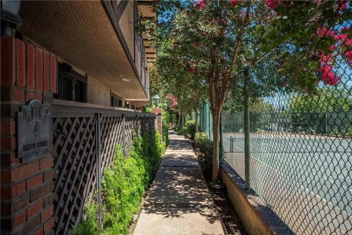 24420 Victory, West Hills, California 91367