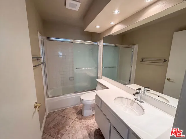 28061 Virginia, Mission Viejo, California 92692