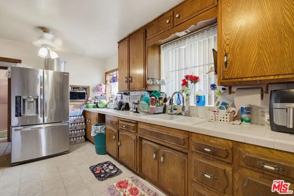 291 Simmons Avenue, Montebello, California 90640 — photo 4