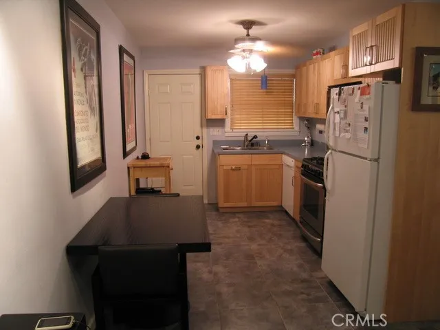 210 W Spazier, Burbank, California 91502
