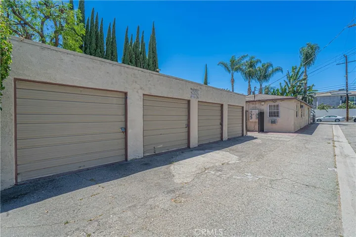 210 W Spazier, Burbank, California 91502