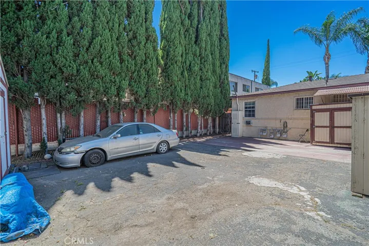 210 W Spazier, Burbank, California 91502