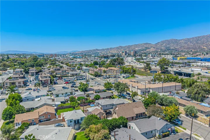 210 W Spazier, Burbank, California 91502