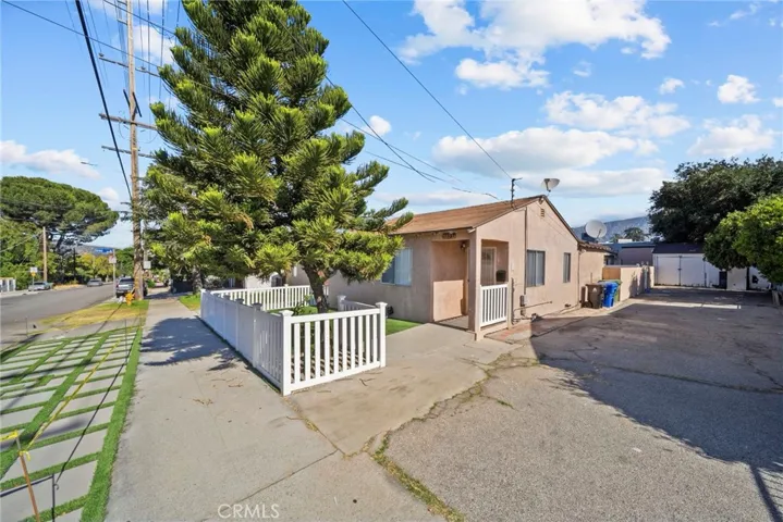 7707 Apperson Street, Tujunga, California 91042