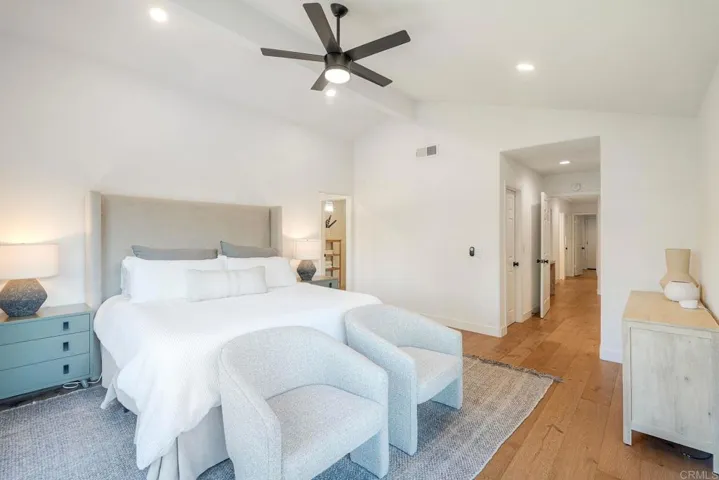 11818 Avenida Sivrita, San Diego, California 92128