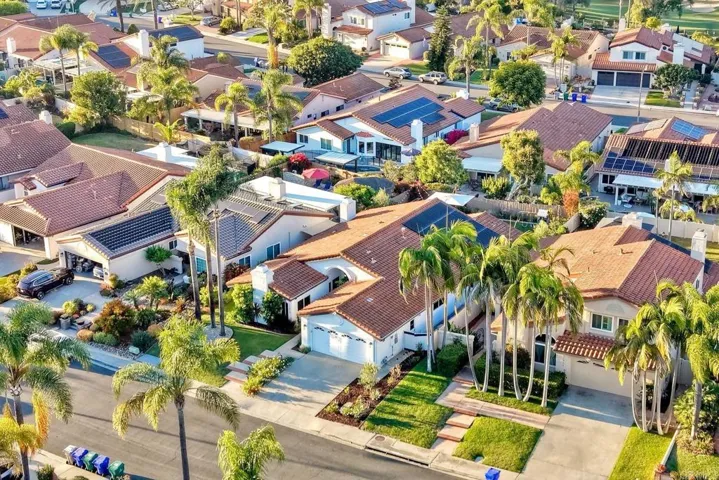 11818 Avenida Sivrita, San Diego, California 92128