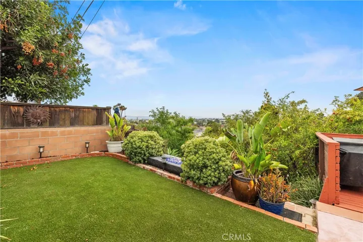 8407 Broadacre Drive, Sun Valley, California 91352