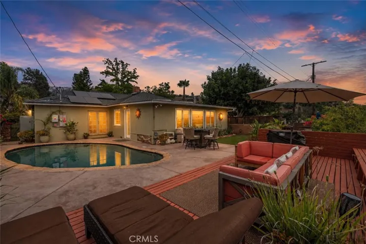 8407 Broadacre Drive, Sun Valley, California 91352