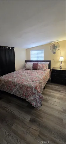 Front bedroom, off of entryway