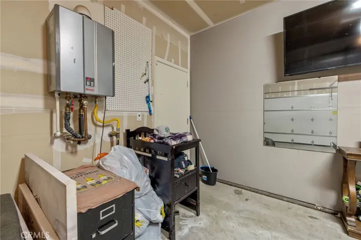 757 Strada Street, Lemoore, California 93245