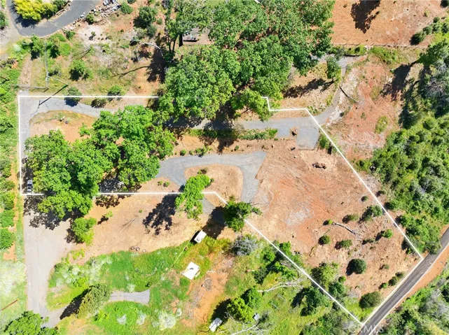 5585 Honey View, Paradise, California 95969
