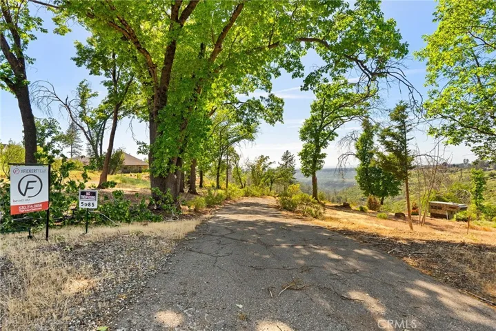 5585 Honey View, Paradise, California 95969
