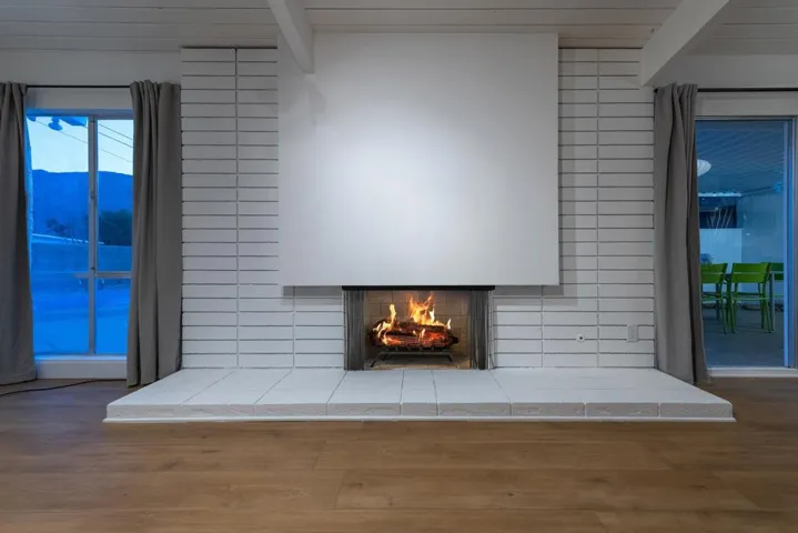 3834