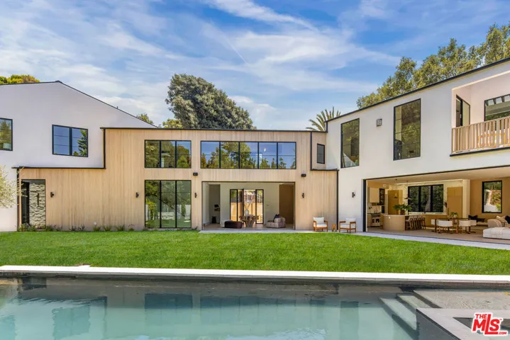 1749 Mandeville Lane, Los Angeles, California 90049
